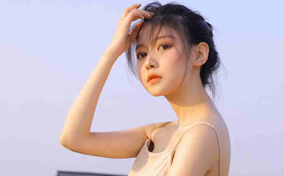 西瓜从六楼扔下竟完好无损，雷军说的“防弹涂层”到底是什么？